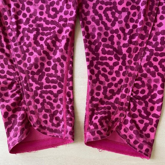 lululemon athletica Run: Top Speed Crop Pink Leopard Leggings - Picture 14 of 14